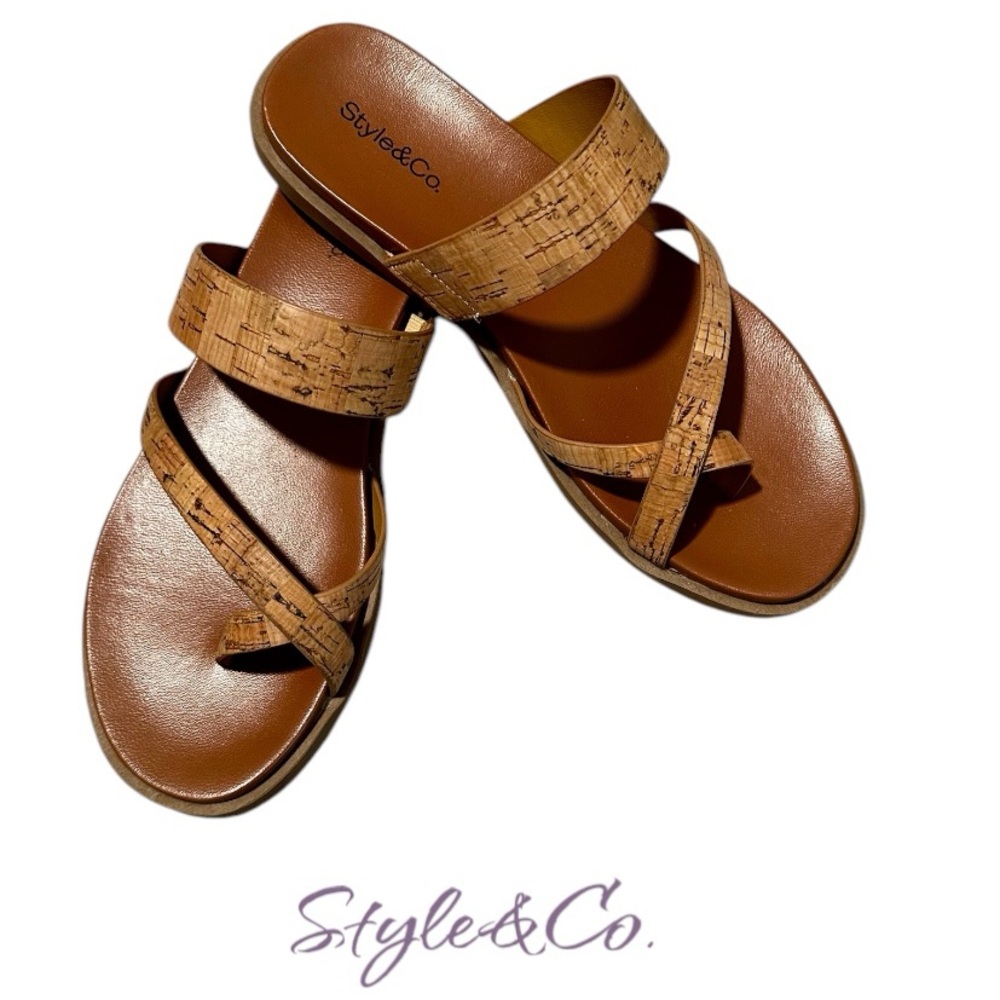 Womens Style&Co. Cordeliaa slip-on strappy flat sandals. - Picture 2 of 4